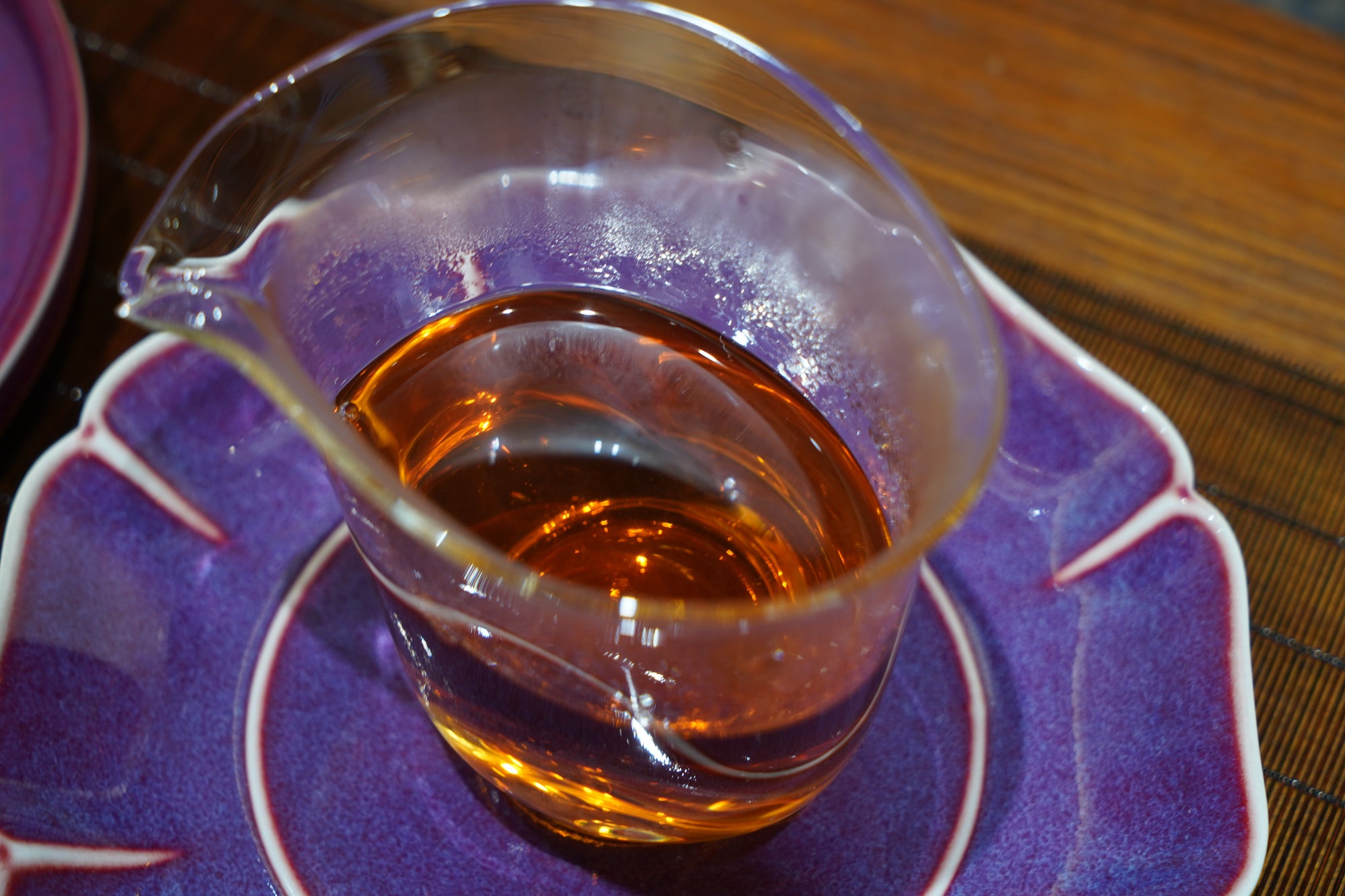 富含天然茶黃素 (Theaflavins) 的 2016 紅玉生香，強效抗氧與循環修復的液態補劑